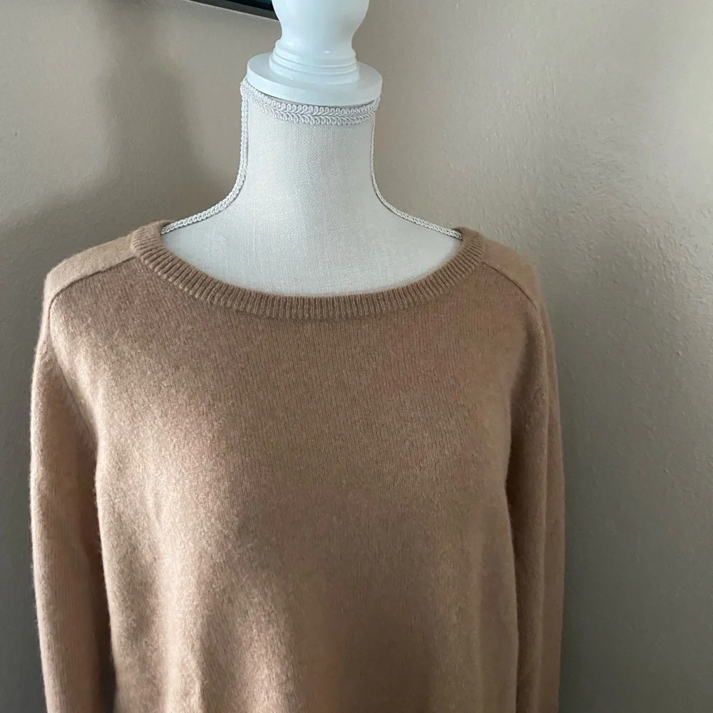 Halogen tan cashmere crew neck sweater, Sz. XL